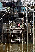 Tonle Sap - Kampong Phluk floating village - stilted houses